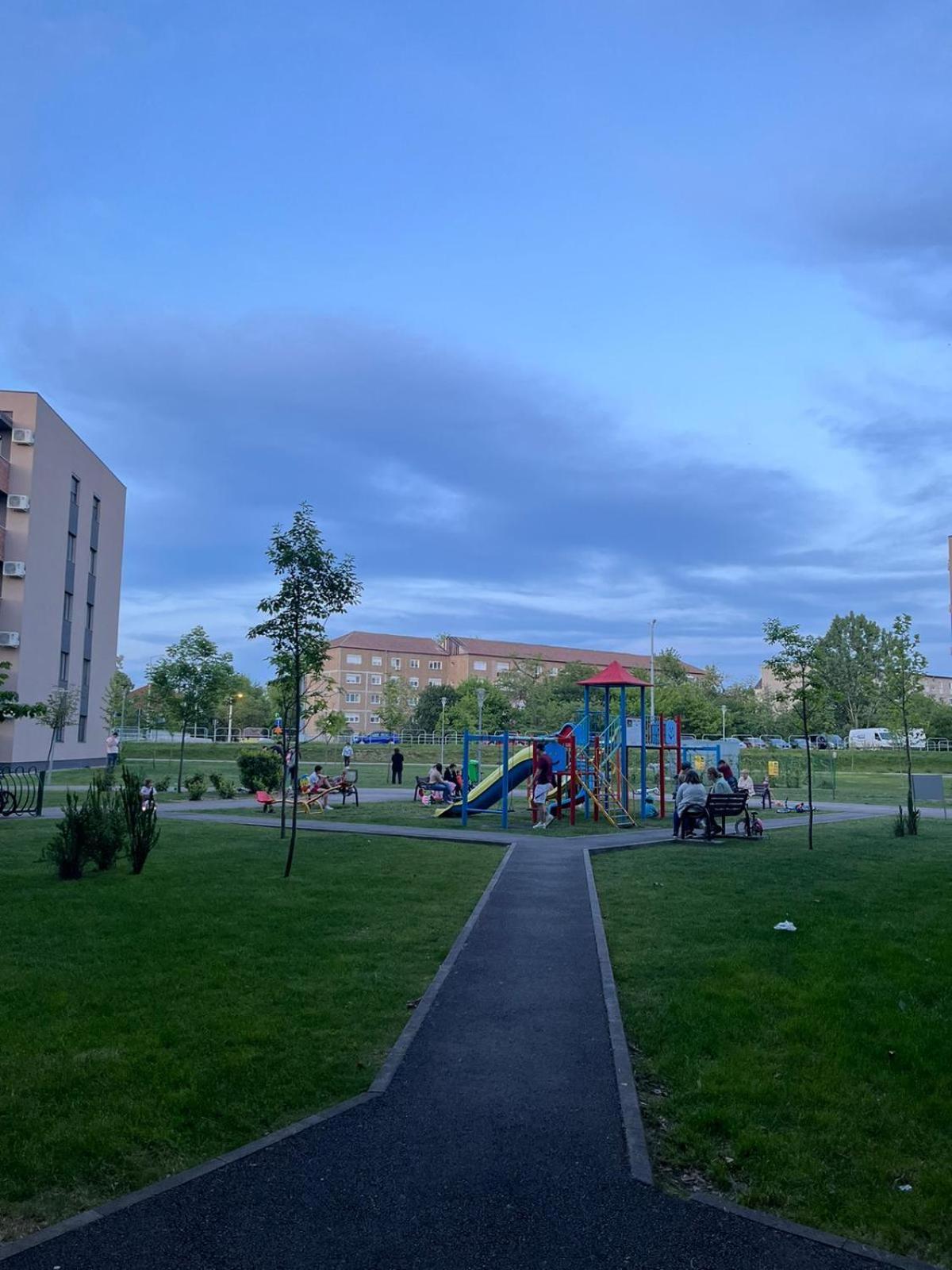 Universitatii Rooms Oradea Bagian luar foto